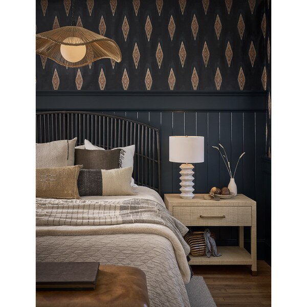 Blackadore Caye Bed Complete Queen Lifestyle 16